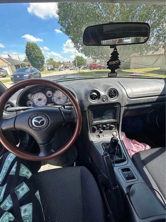 2002 Mazda NB MX-5 Miata - Image 9 of 9