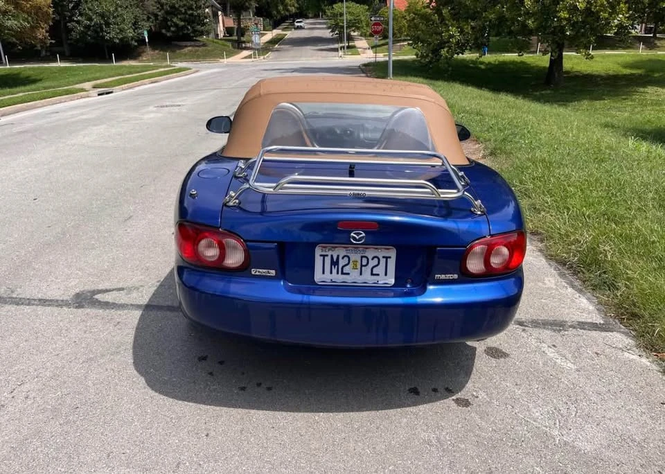 2002 Mazda NB MX-5 Miata - Image 4 of 12