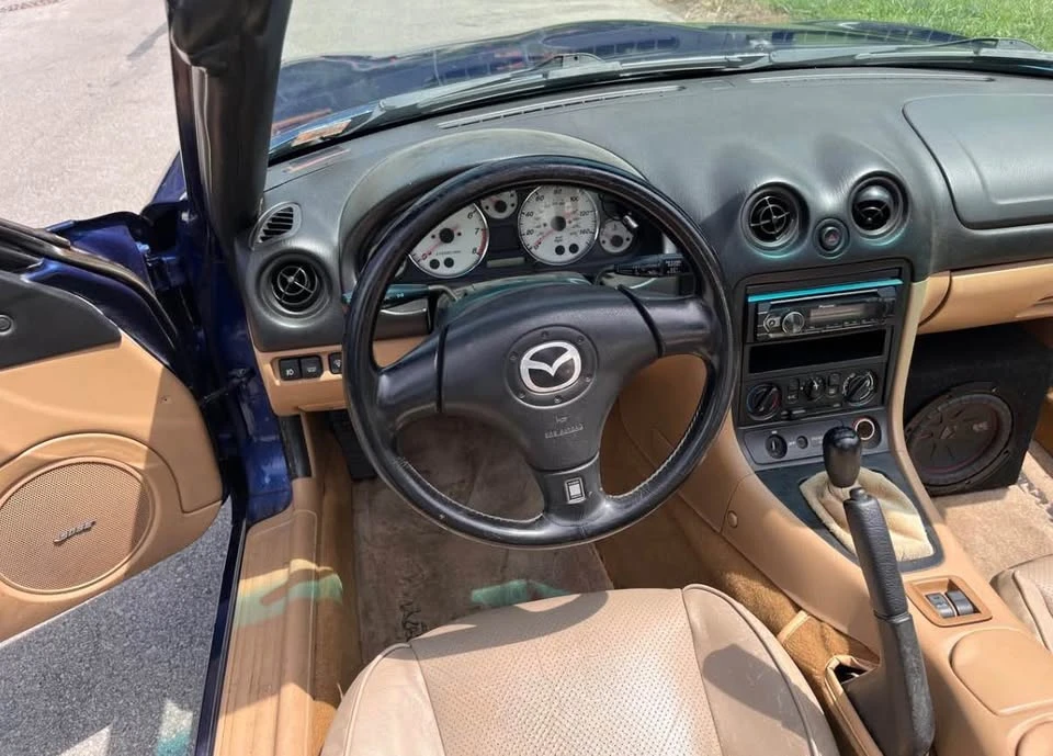 2002 Mazda NB MX-5 Miata - Image 10 of 12