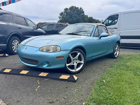 2002 Mazda MX-5 LS Convertible 2D