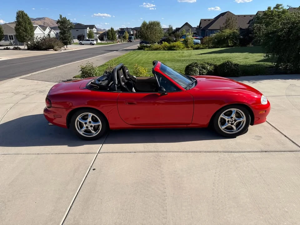 2002 Mazda NB MX-5 Miata - Image 5 of 13