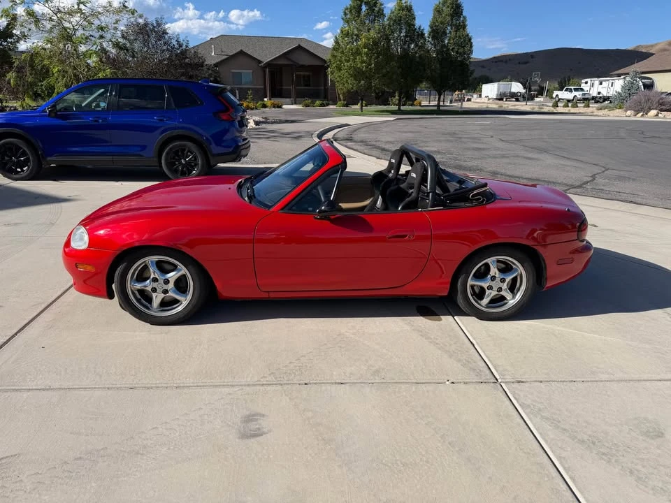 2002 Mazda NB MX-5 Miata - Image 2 of 13