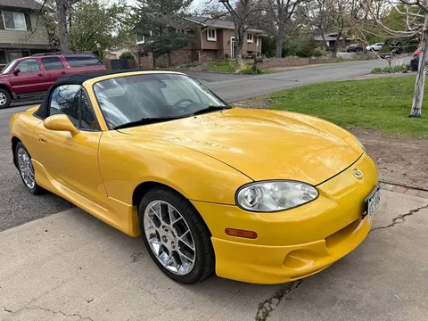 2002 Mazda MX-5 Limited Edition Convertible 2D