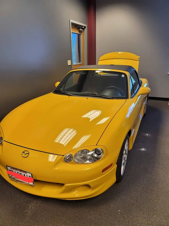 2002 Mazda NB MX-5 Miata - Image 4 of 11
