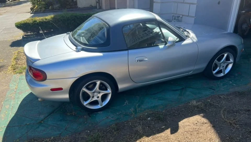 2002 Mazda NB MX-5 Miata - Image 2 of 6