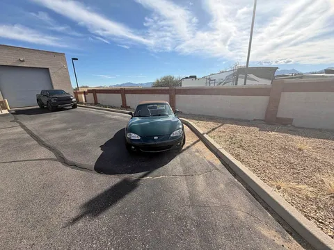 2002 Mazda MX-5 Miata
