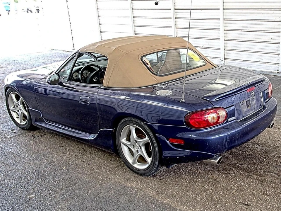 2002 Mazda NB MX-5 Miata - Image 5 of 17