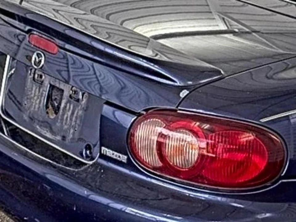 2002 Mazda NB MX-5 Miata - Image 8 of 17