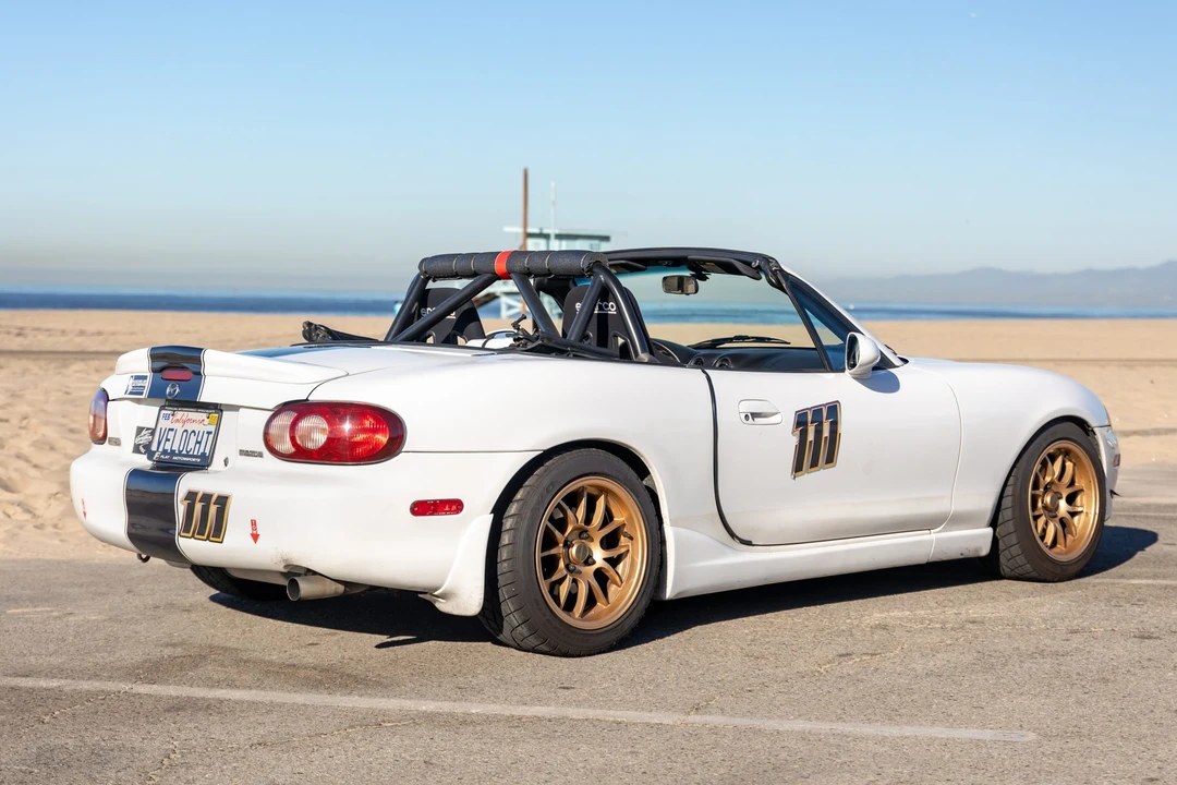 2002 Mazda NB MX-5 Miata - Image 5 of 31