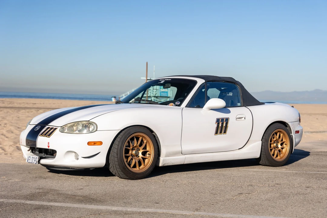 2002 Mazda NB MX-5 Miata - Image 9 of 31