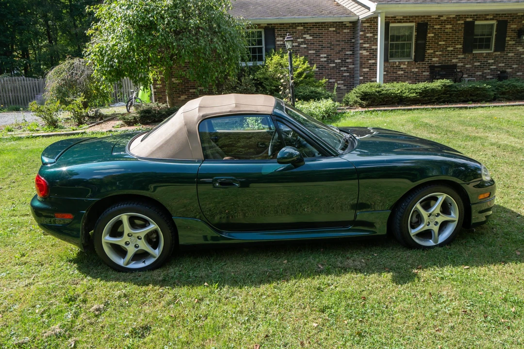 2002 Mazda NB MX-5 Miata - Image 3 of 31