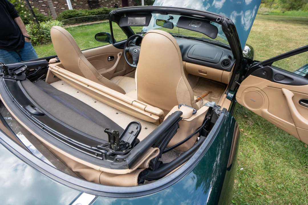 2002 Mazda NB MX-5 Miata - Image 27 of 31