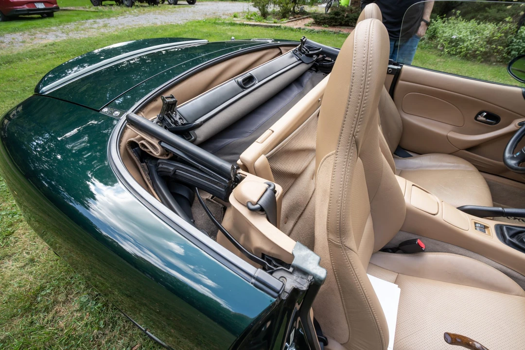 2002 Mazda NB MX-5 Miata - Image 28 of 31