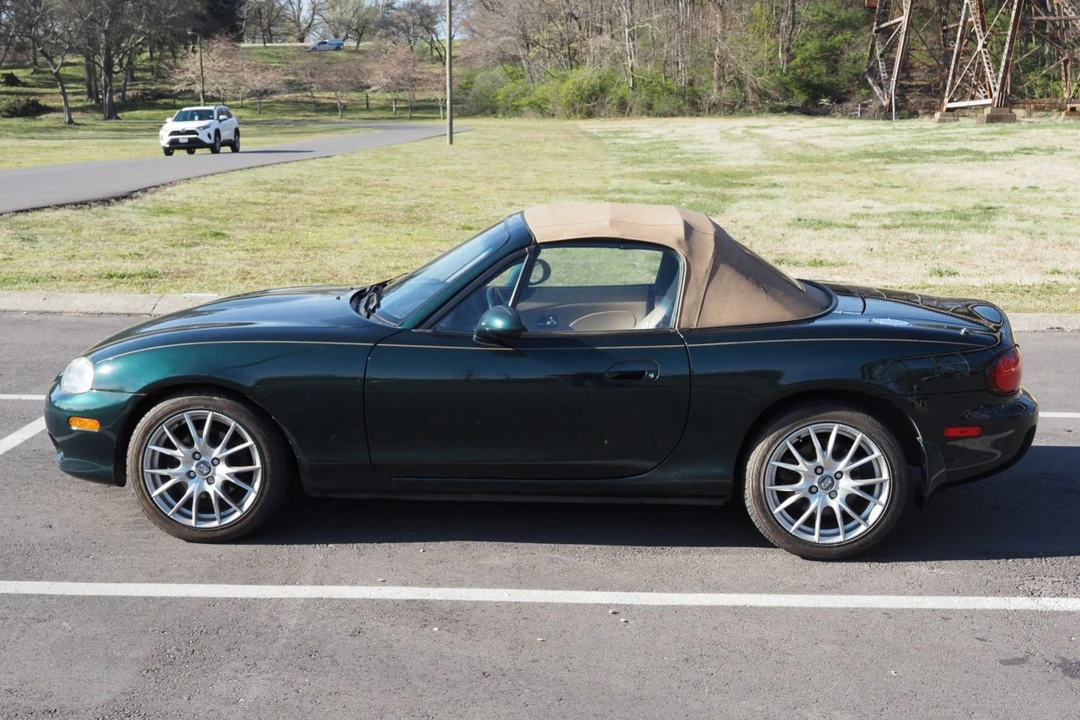 2002 Mazda NB MX-5 Miata - Image 4 of 31