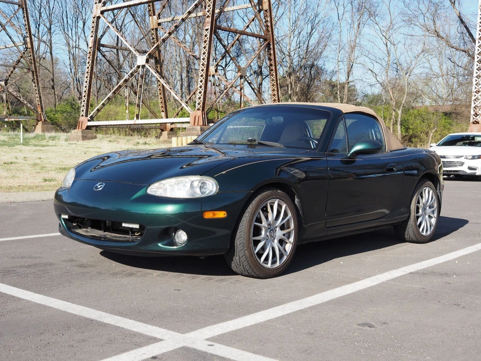 2002 Mazda NB MX-5 Miata - Image 3 of 31