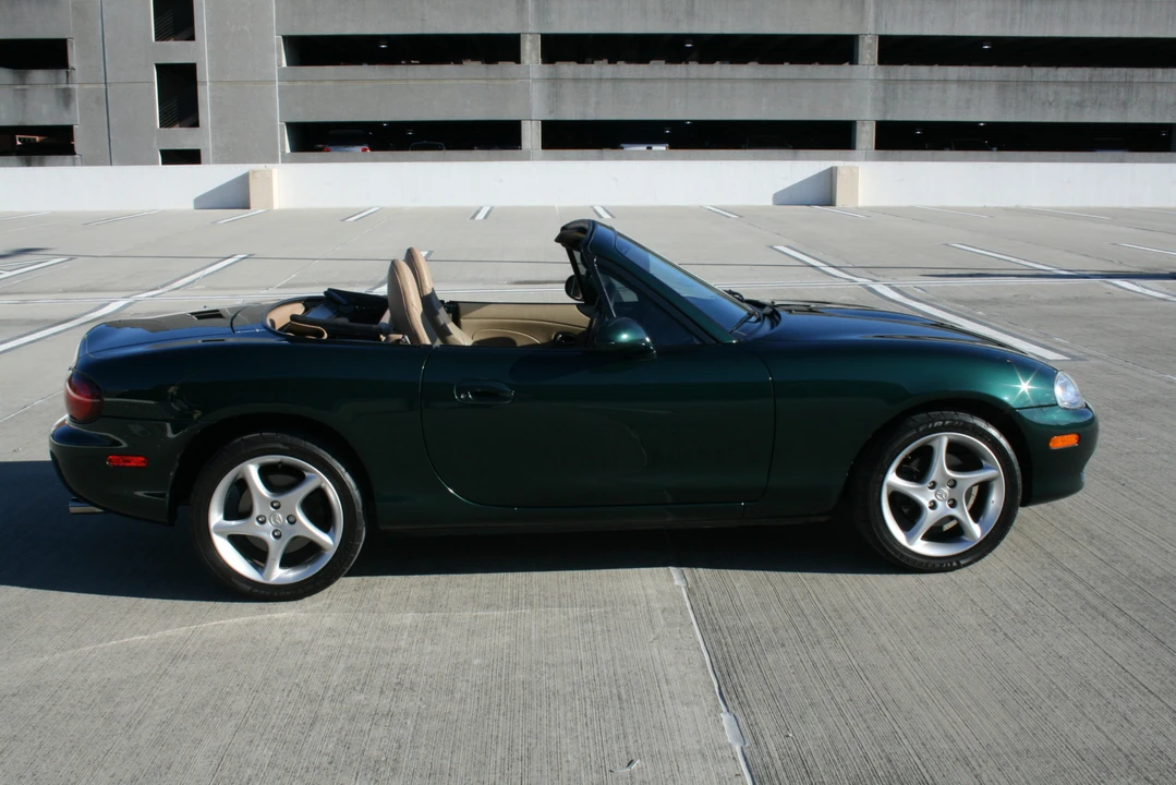 2002 Mazda NB MX-5 Miata - Image 5 of 31