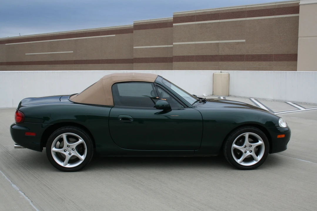 2002 Mazda NB MX-5 Miata - Image 22 of 31