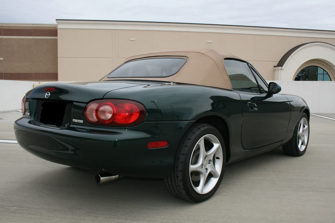 2002 Mazda NB MX-5 Miata - Image 23 of 31