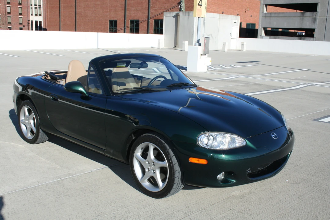 2002 Mazda NB MX-5 Miata - Image 2 of 31