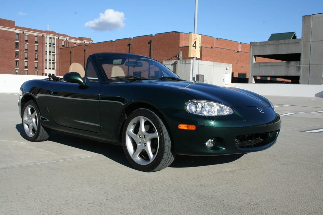 2002 Mazda NB MX-5 Miata - Image 4 of 31