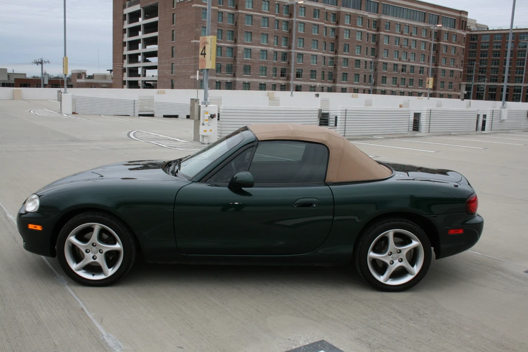 2002 Mazda NB MX-5 Miata - Image 28 of 31