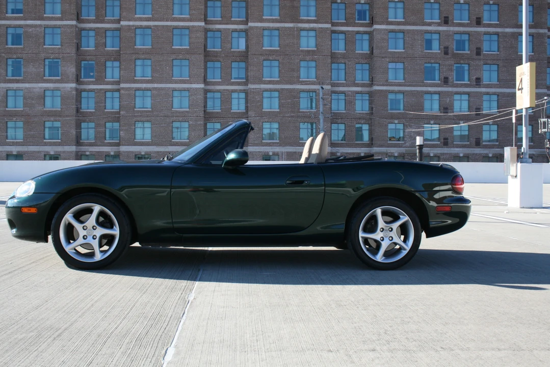 2002 Mazda NB MX-5 Miata - Image 12 of 31