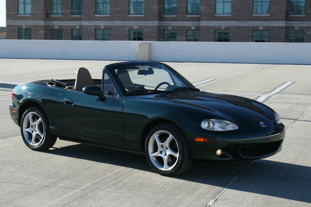 2002 Mazda NB MX-5 Miata - Image 3 of 31