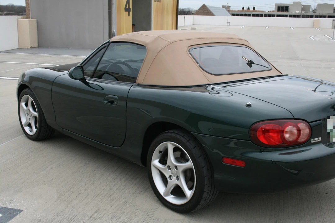 2002 Mazda NB MX-5 Miata - Image 25 of 31