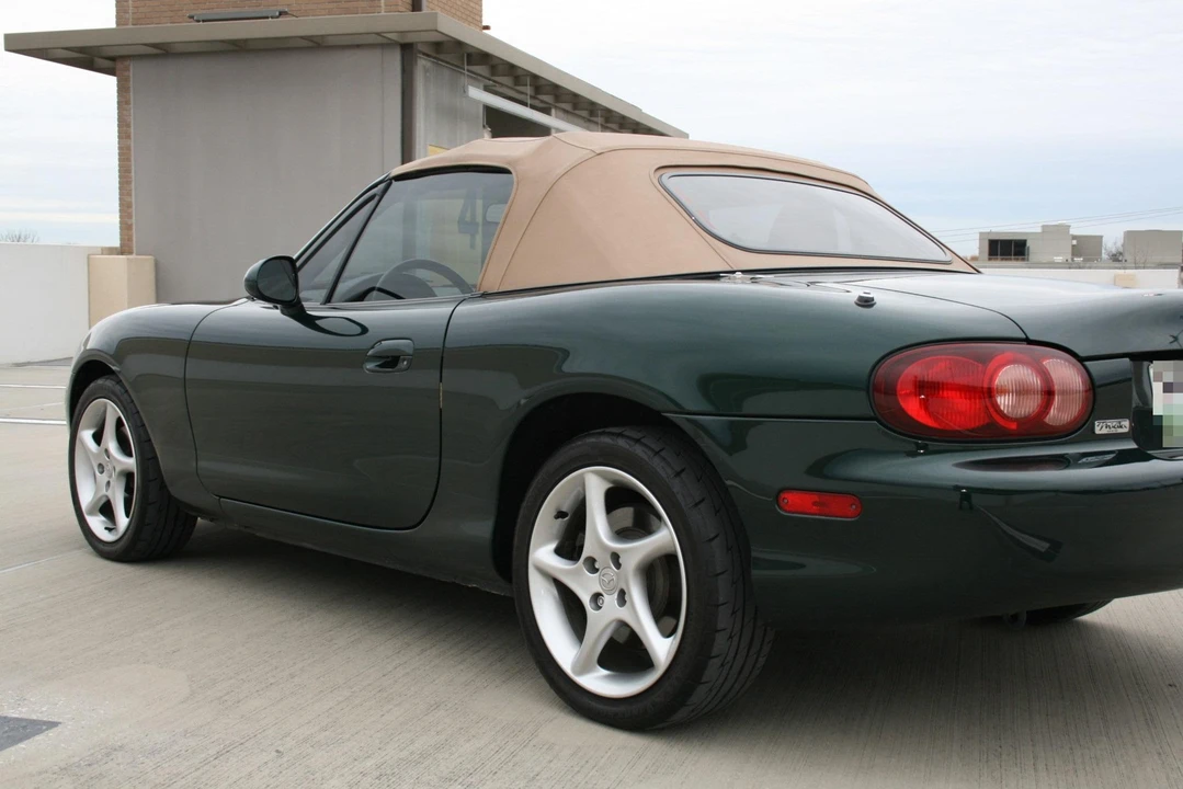 2002 Mazda NB MX-5 Miata - Image 26 of 31