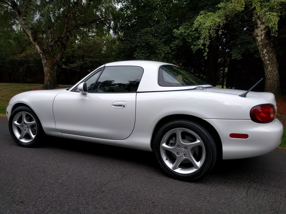 2002 Mazda NB MX-5 Miata - Image 3 of 31