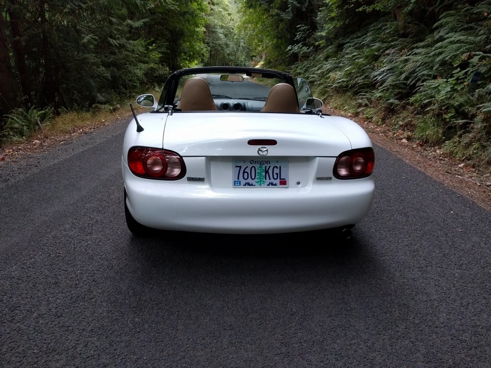 2002 Mazda NB MX-5 Miata - Image 9 of 31