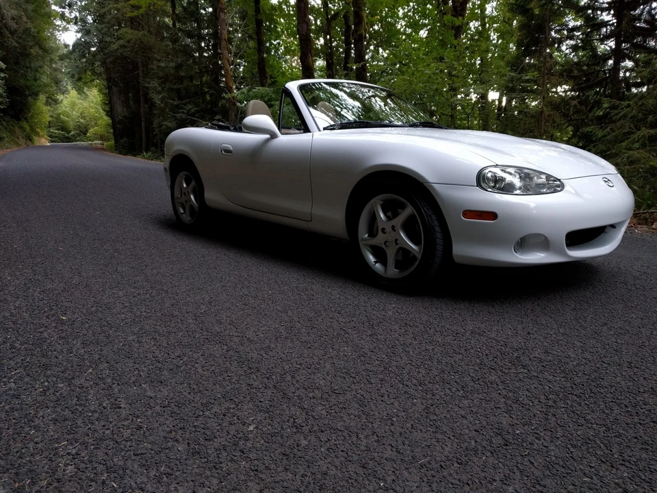 2002 Mazda NB MX-5 Miata - Image 11 of 31