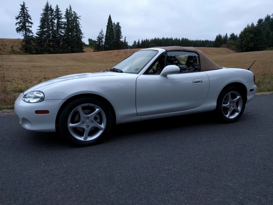 2002 Mazda NB MX-5 Miata - Image 15 of 31
