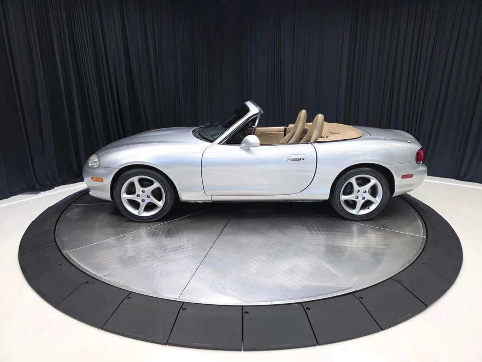 2002 Mazda NB MX-5 Miata - Image 10 of 31