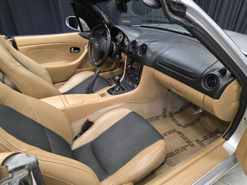 2002 Mazda NB MX-5 Miata - Image 30 of 31