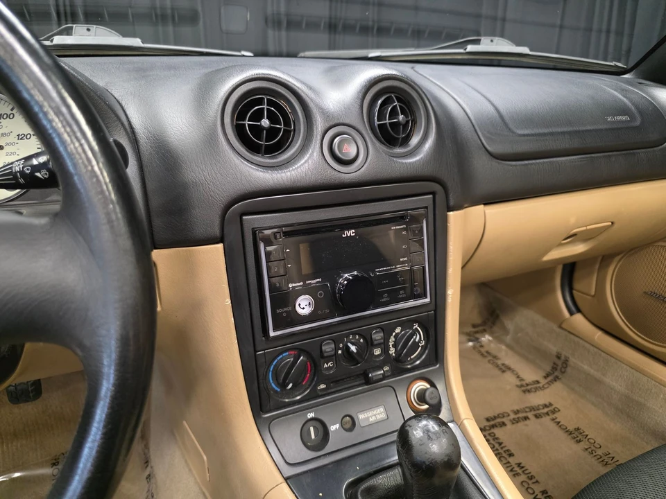 2002 Mazda NB MX-5 Miata - Image 25 of 31