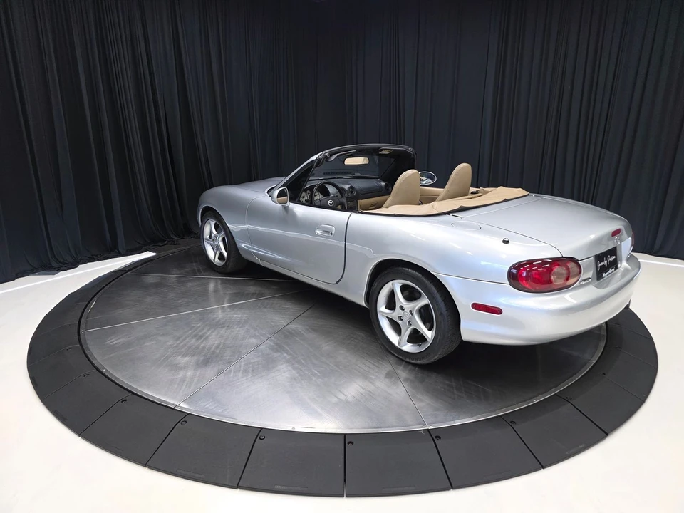 2002 Mazda NB MX-5 Miata - Image 11 of 31