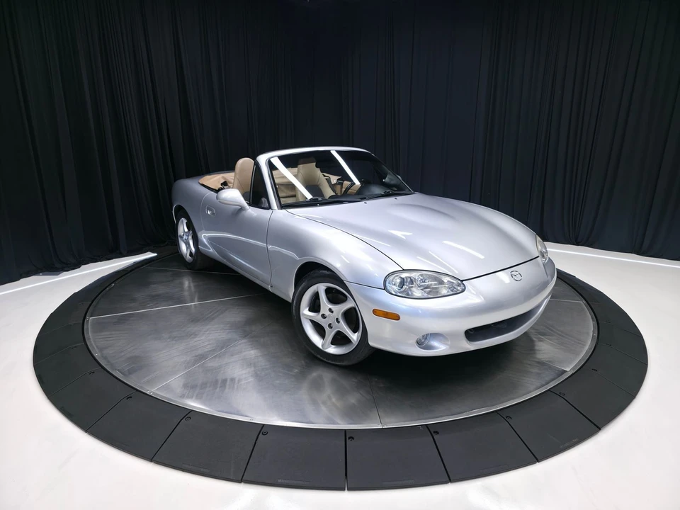 2002 Mazda NB MX-5 Miata - Image 16 of 31