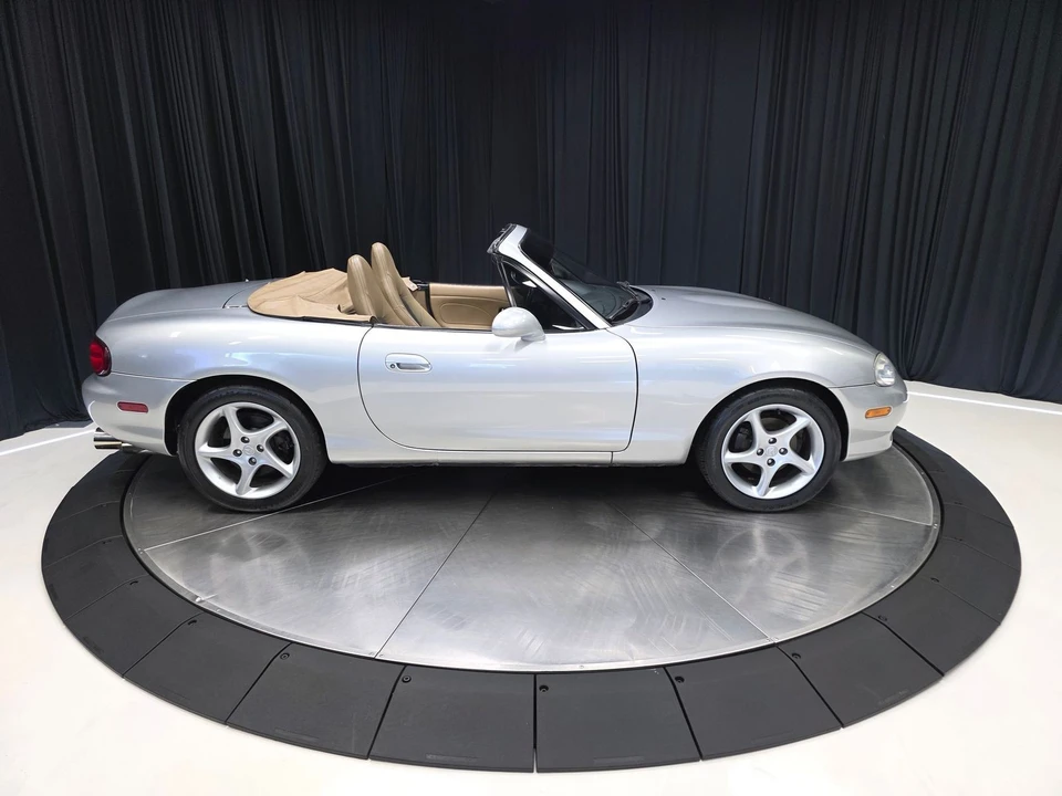 2002 Mazda NB MX-5 Miata - Image 14 of 31