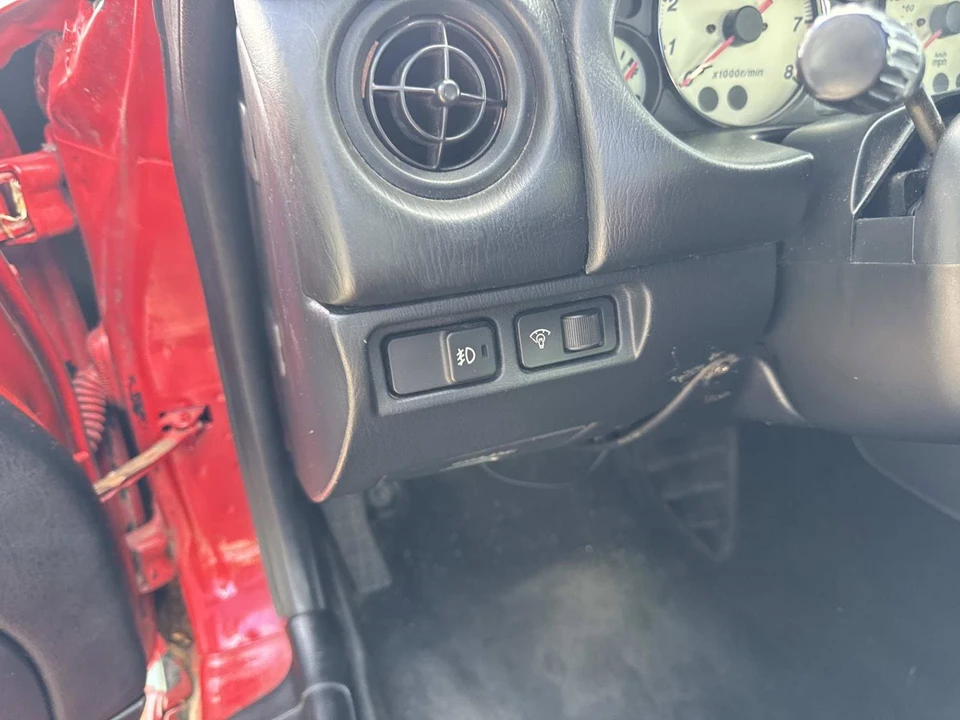 2002 Mazda NB MX-5 Miata - Image 19 of 22