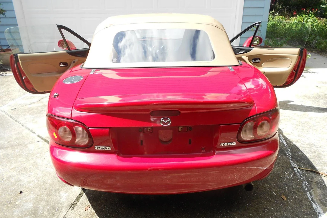 2002 Mazda NB MX-5 Miata - Image 5 of 5