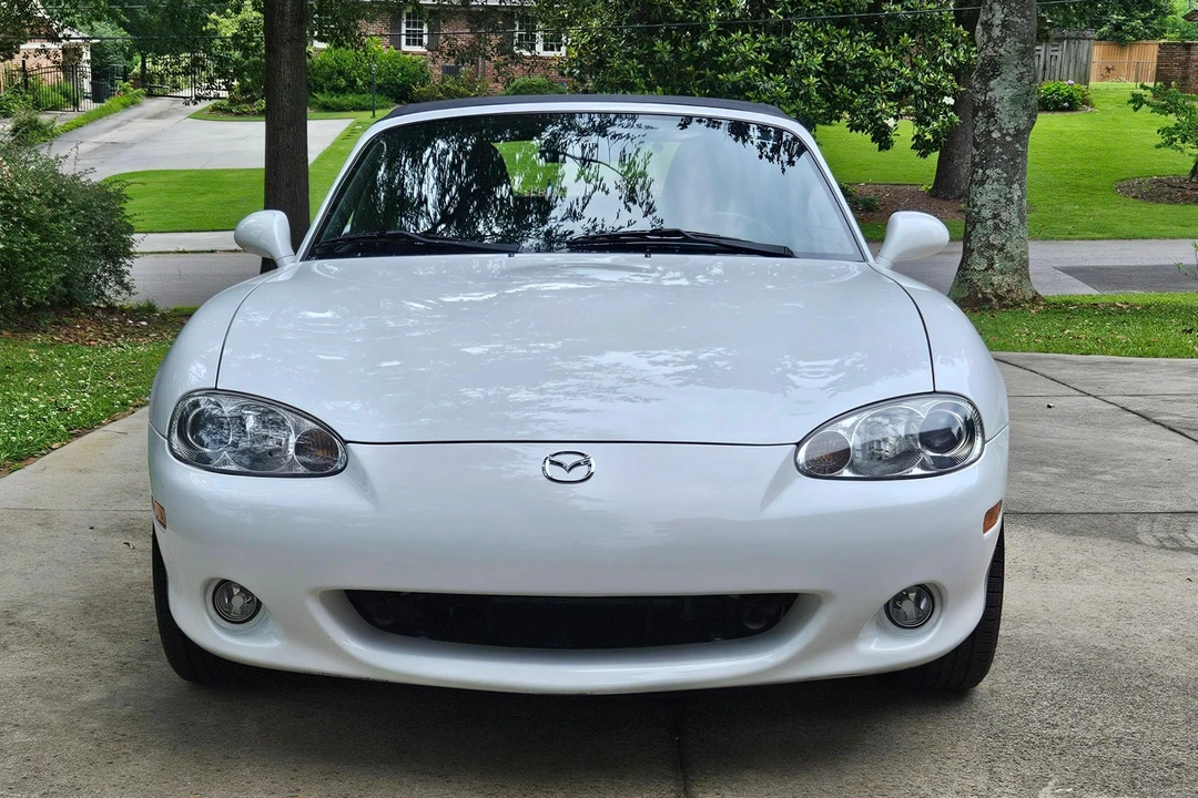 2002 Mazda NB MX-5 Miata - Image 2 of 31