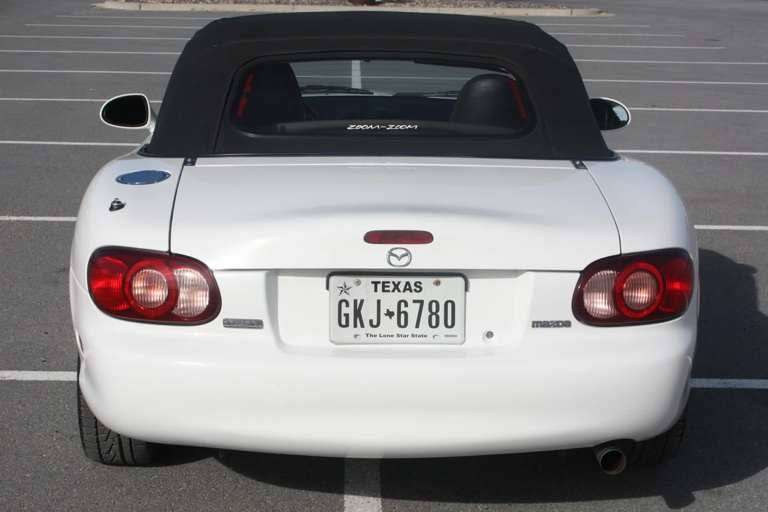 2002 Mazda NB MX-5 Miata - Image 5 of 9