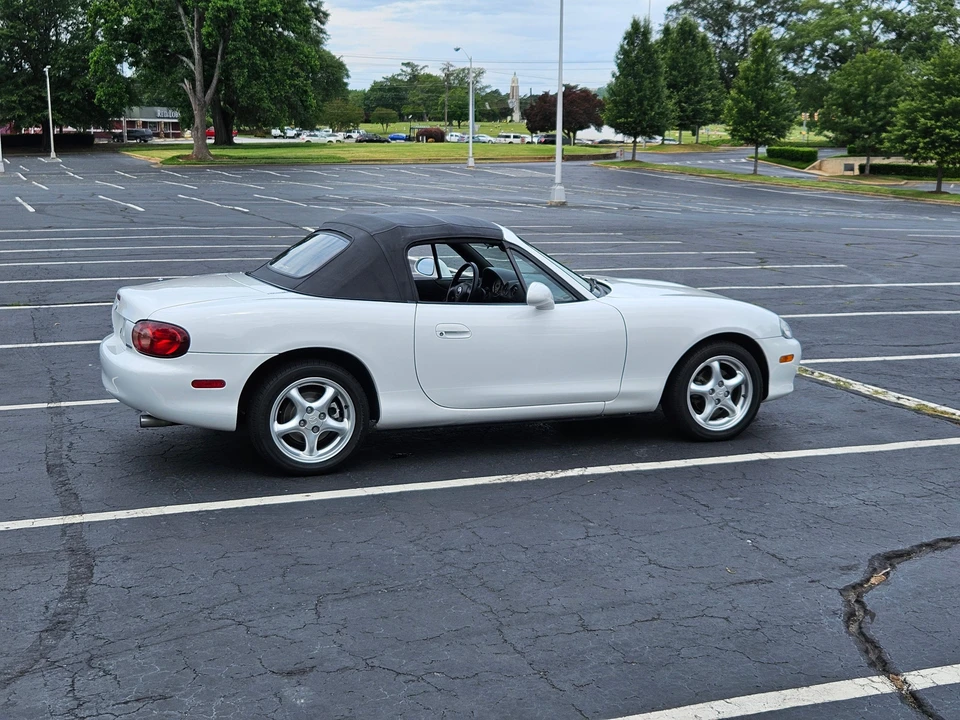 2002 Mazda NB MX-5 Miata - Image 30 of 31