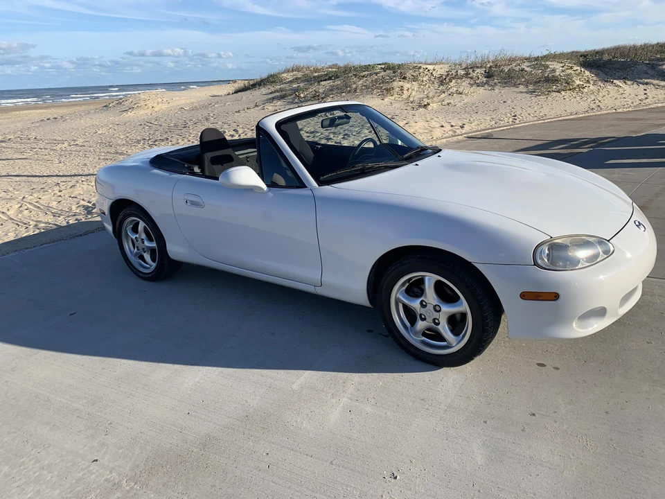 2002 Mazda NB MX-5 Miata - Image 7 of 9
