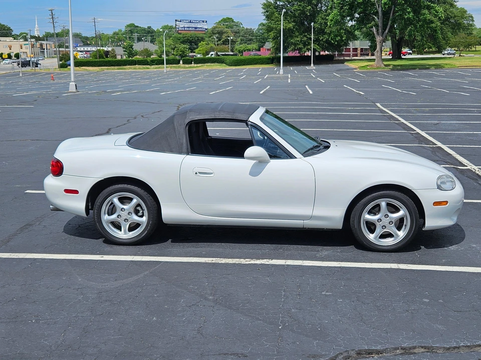 2002 Mazda NB MX-5 Miata - Image 31 of 31