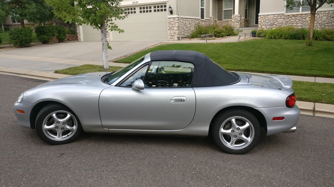 2002 Mazda NB MX-5 Miata - Image 10 of 20