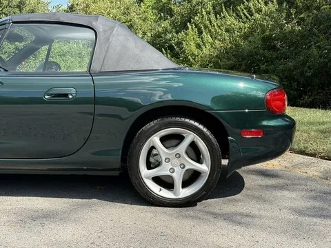 2002 Mazda MX-5 Miata