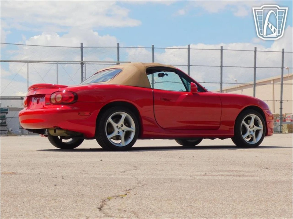 2002 Mazda NB MX-5 Miata - Image 26 of 31