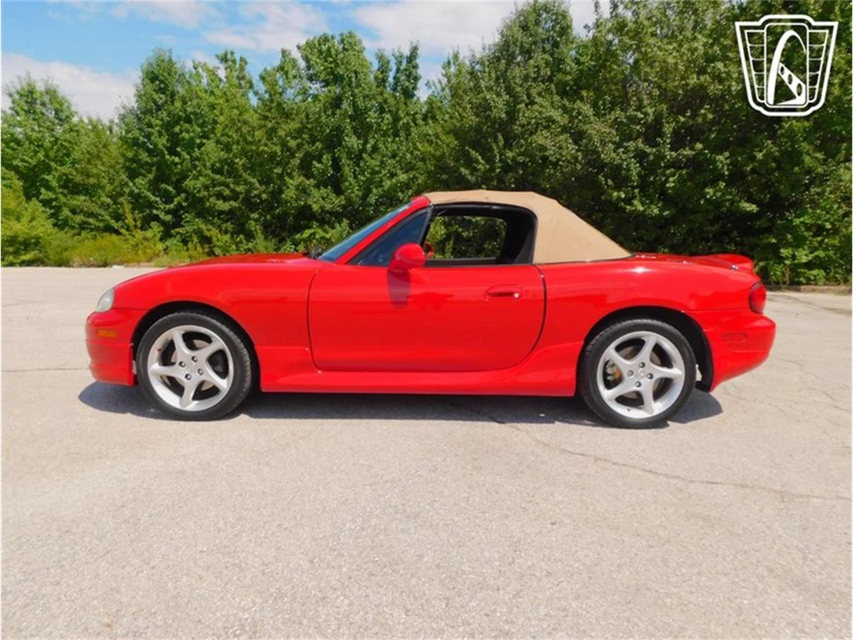 2002 Mazda NB MX-5 Miata - Image 12 of 31